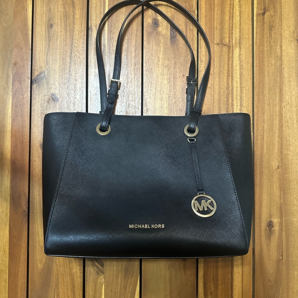 Michael Kors Black Leather Walsh Medium Tote Bag